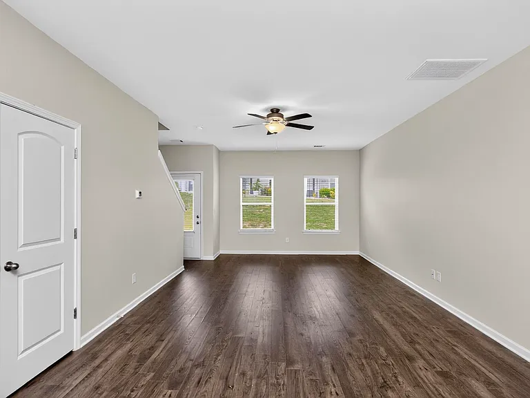 1023 Glen Marcus Dr — Photo 8