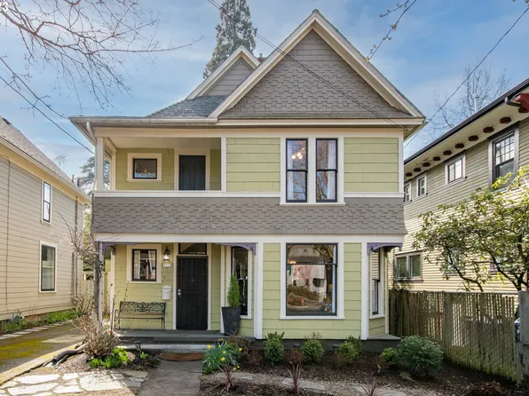 5918 SE Belmont St, Portland, OR 97215