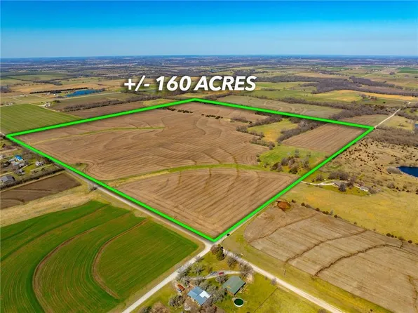 24566 Indianapolis Rd, Paola, KS 66071
