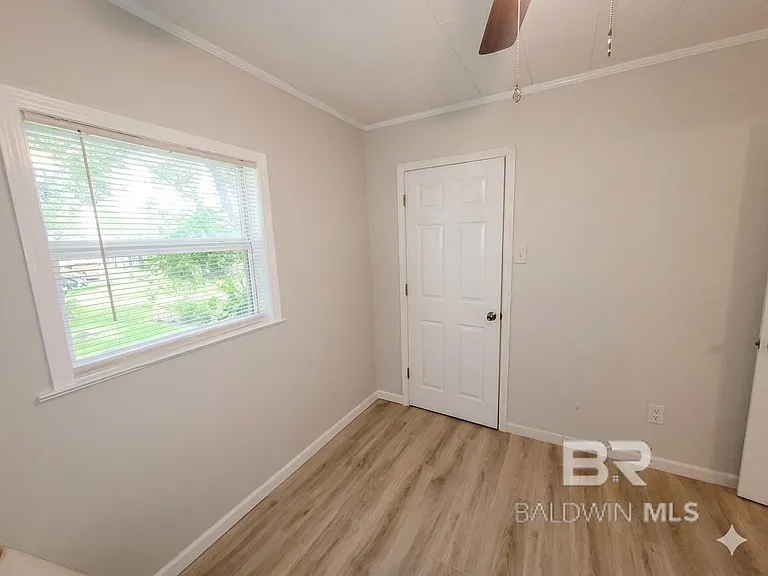 34394 Lost River Rd — Photo 10
