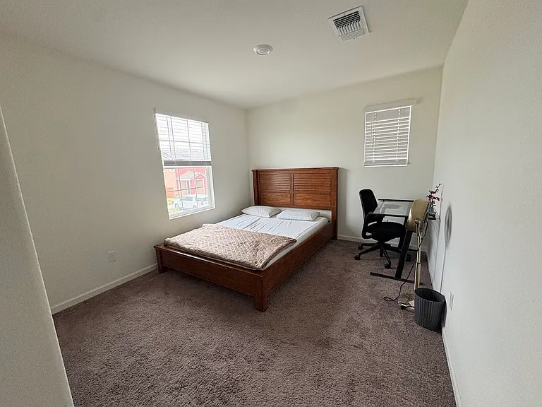 4221 Emerald Gate Ln — Photo 38