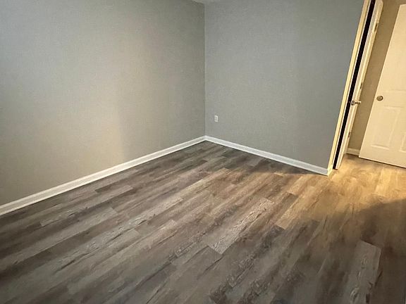 2nd image of 13 E North St APT 6