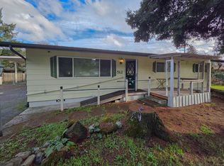 512 Pine St, Rogue River, OR 97537