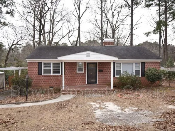 1813 Catawba St, Fayetteville, NC 28303