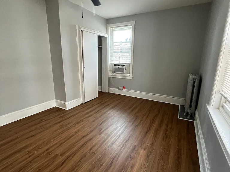 4812 Oxford Ave #2 — Photo 7