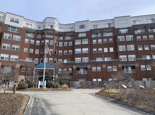 9 Park Ave APT 202, Hull, MA 02045