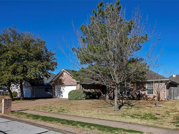 3rd image of 3209 Von Trapp Ln