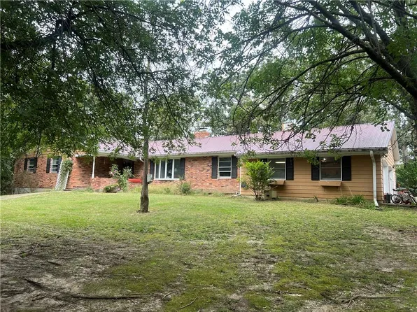 956 NW 1401st Rd, Odessa, MO 64076