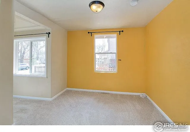 2579 Gray St — Photo 5