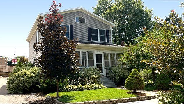 1st image of 1596 James Ave