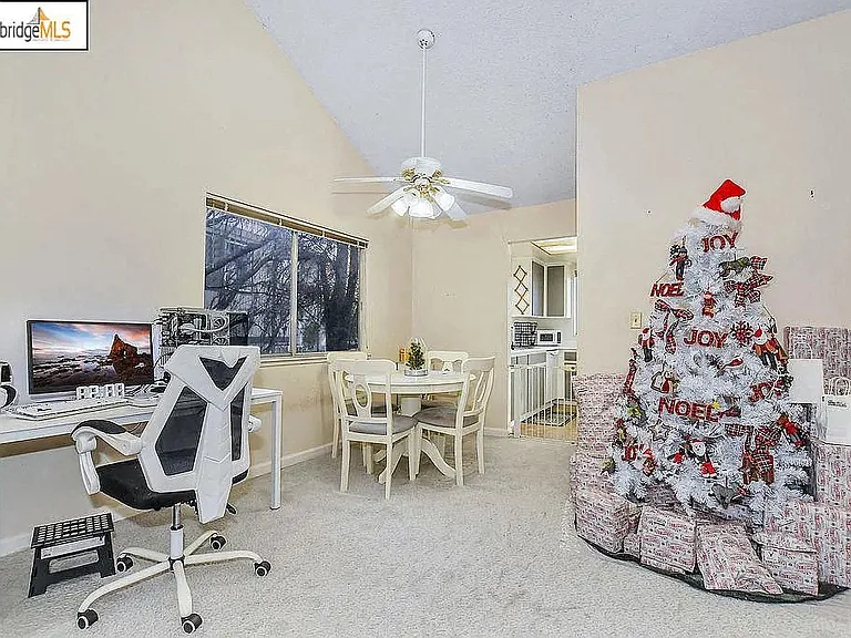 456 Lancaster Ln — Photo 14