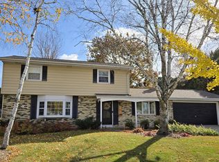 1651 S Pine St, Grafton, WI 53024