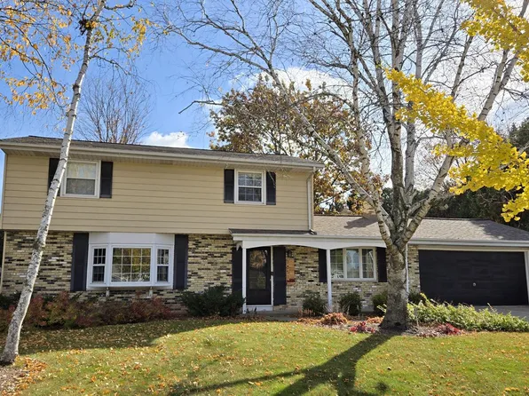 1651 South Pine STREET, Grafton, WI 53024