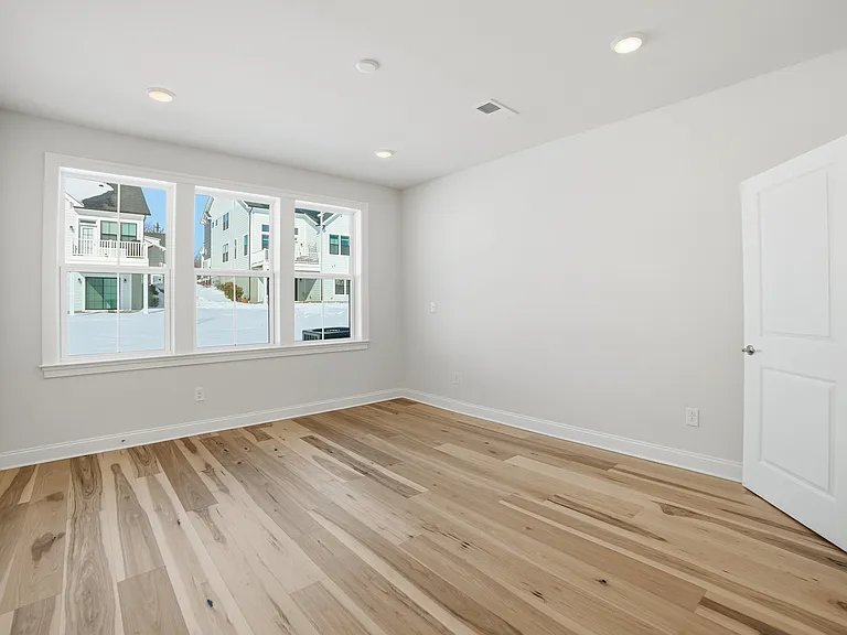 18 Whitaker Ln — Photo 19