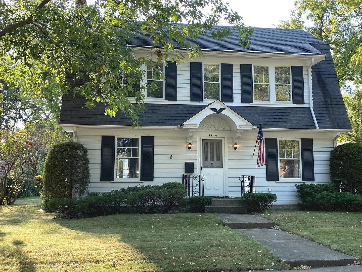1116 Logan Ave photo 1
