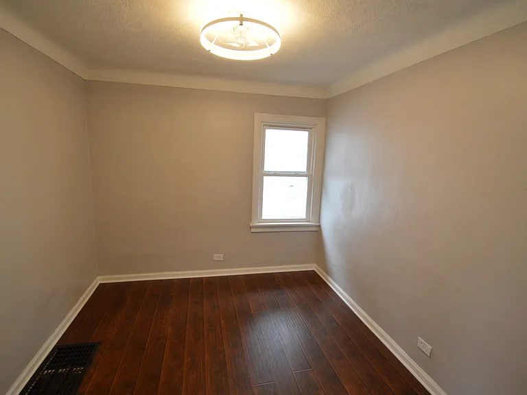 332 Sheldon St — Photo 15