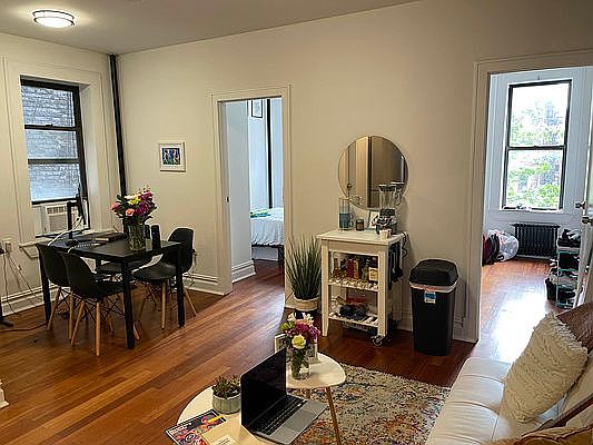 1st image of 1261 Park Ave APT 4