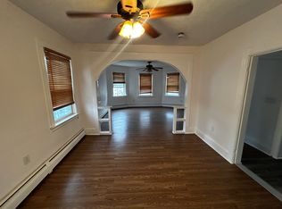 3 bed, 1.0 bath, 1300 sqft, $2,500, Providence, RI 02903