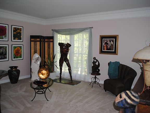 5th image of 14033 Gorky Dr