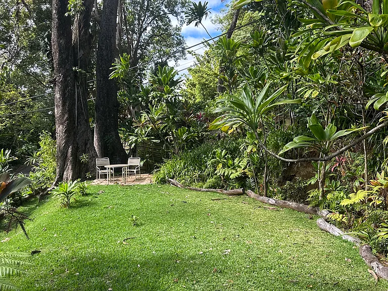 3657 Tantalus Dr — Photo 33