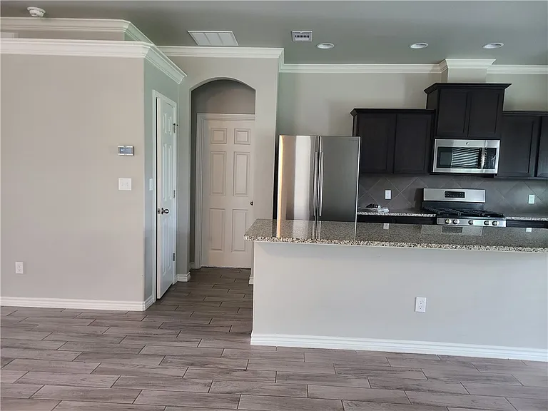 3033 Astros Way — Photo 4