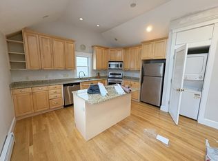 120 Columbia St #1, Cambridge, MA 02139