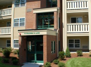 10 Colonels Ln APT 6, Weymouth, MA 02189