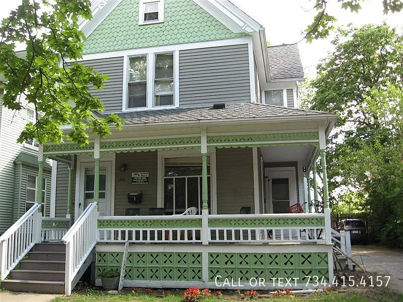 502 East Ann (502 E Ann St) — Photo 1