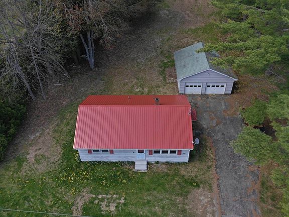 3rd image of 438 Main Rd