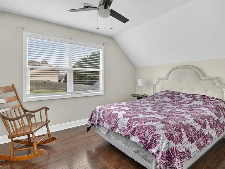 222 Spanish Oak Ln — Photo 11
