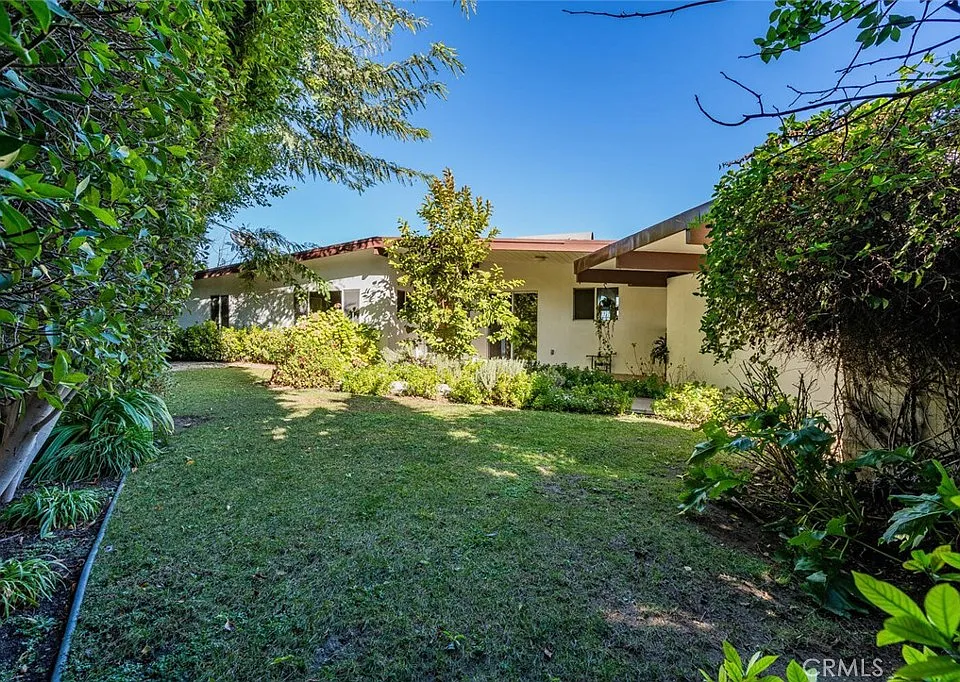 3844 Bobstone Dr
