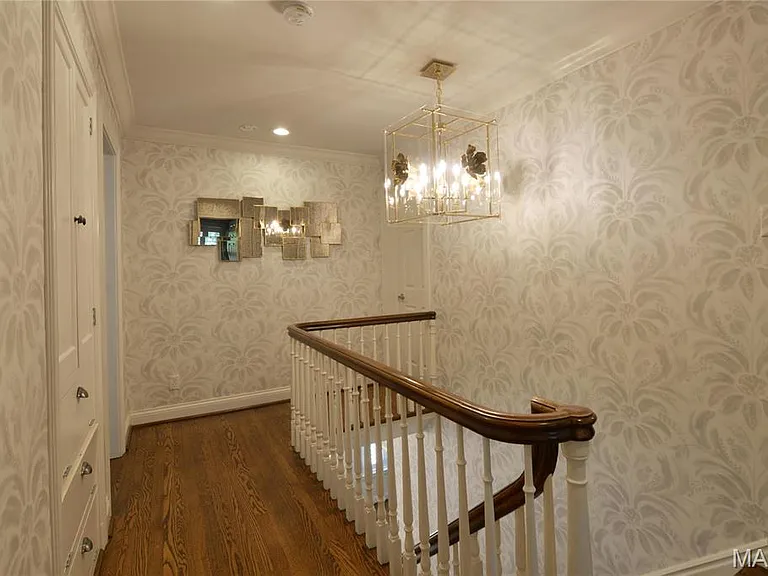 937 S Bemiston Ave — Photo 35