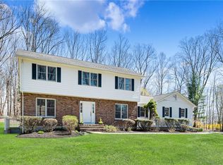 28 Cortlandt Manor Rd, Katonah, NY 10536