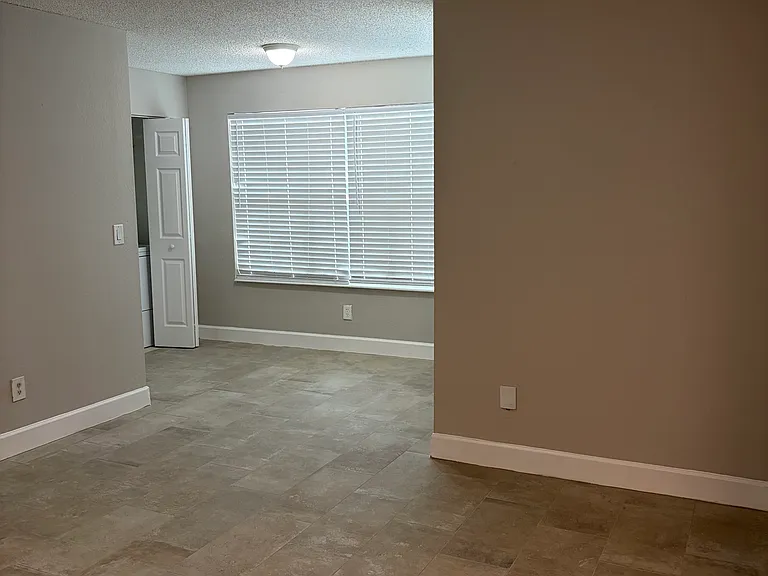 5761 Gatlin Ave #513 — Photo 2