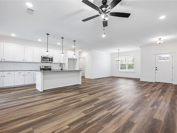 3rd image of 26 Cannich Dr