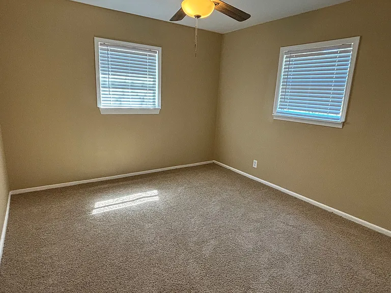 5920 Windy Hill Cir S — Photo 8