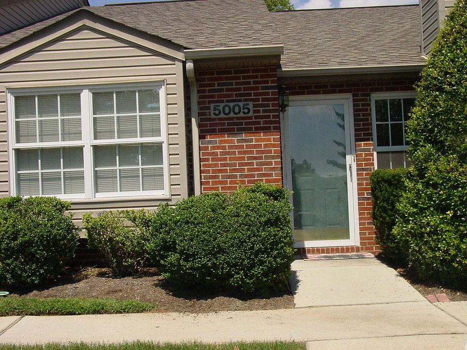 1st image of 5005 Griffins Gate Ln