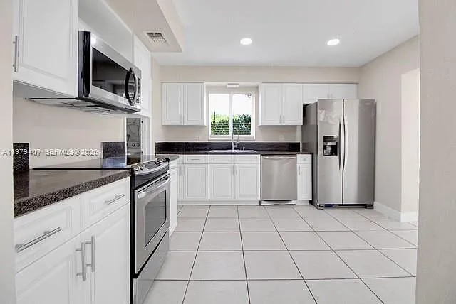 7325 SW 98th Ct — Photo 10