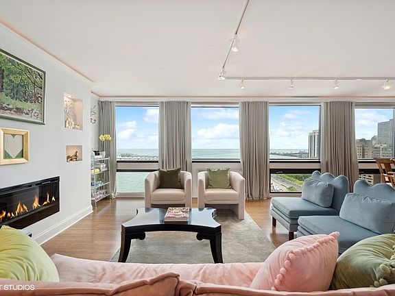 5th image of 1110 N Lake Shore Dr APT 21S