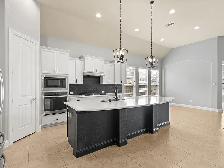 12426 Cumberland Dr — Photo 14