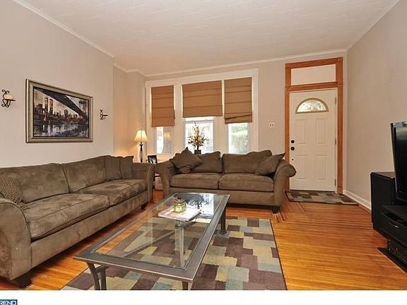 2nd image of 109 Osborne St