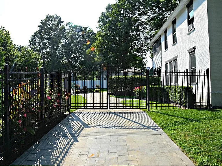 55 State St — Photo 6