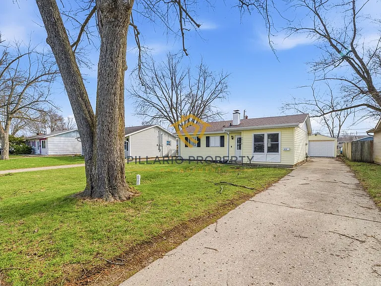2818 Apache Dr — Photo 2
