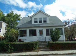 13 Elm St, Methuen, MA 01844
