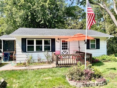 910 N 9th St, Wathena, KS, 66090