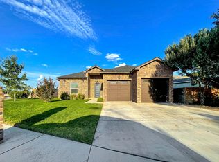 1124 W Mesa Verde Dr, Hobbs, NM 88240