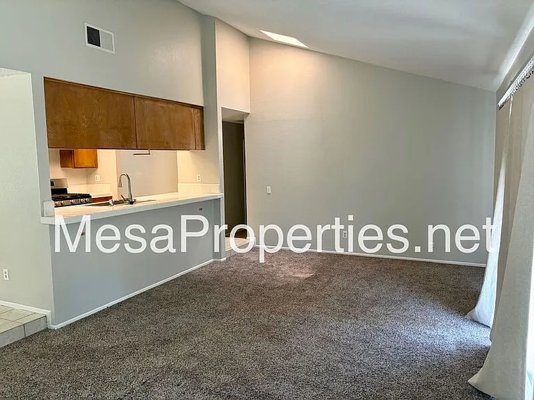 12392 Whistler St — Photo 8