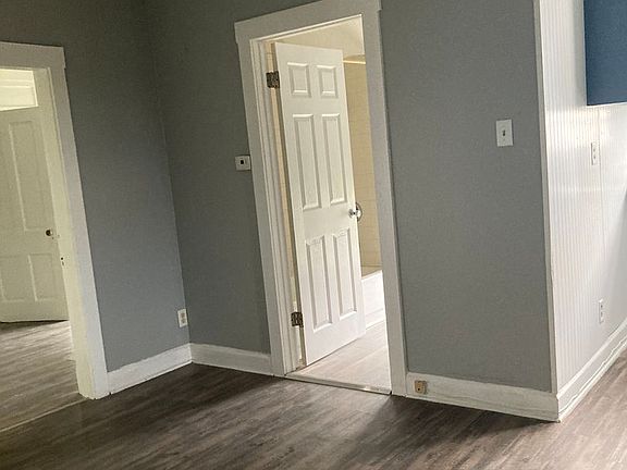 4th image of 321 E Gilbert St #323