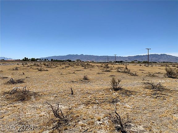 3rd image of 339 Mount Charleston Dr