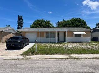 3215 Atlantis Dr, Holiday, FL 34691